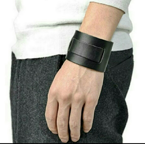NEW Genuine Leather Minimilist Buckle Wrap - Picture 1 of 6